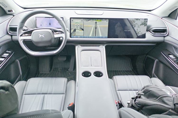 Used XPeng G9 2024 570 Pro Center Console