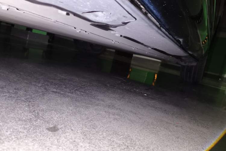 Used XPeng G9 2024 570 Max Chassis Front Left