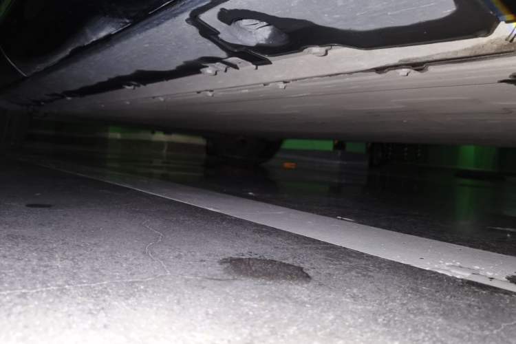 Used XPeng G9 2024 570 Max Chassis Front Right