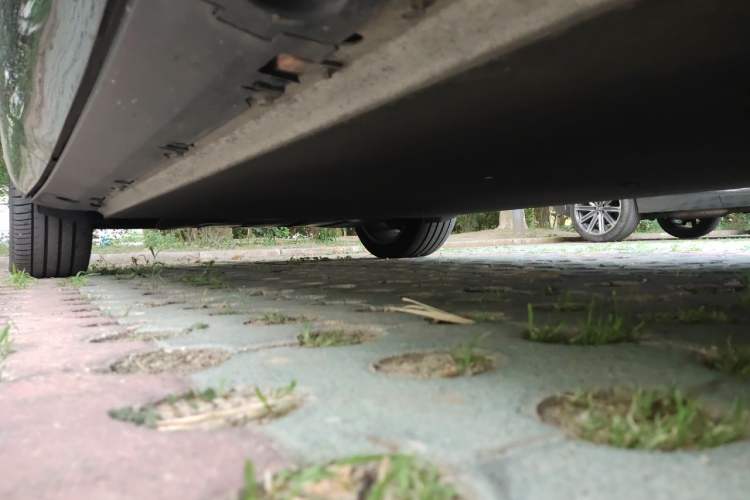 Used XPeng G9 2024 702 Pro Chassis Front Right