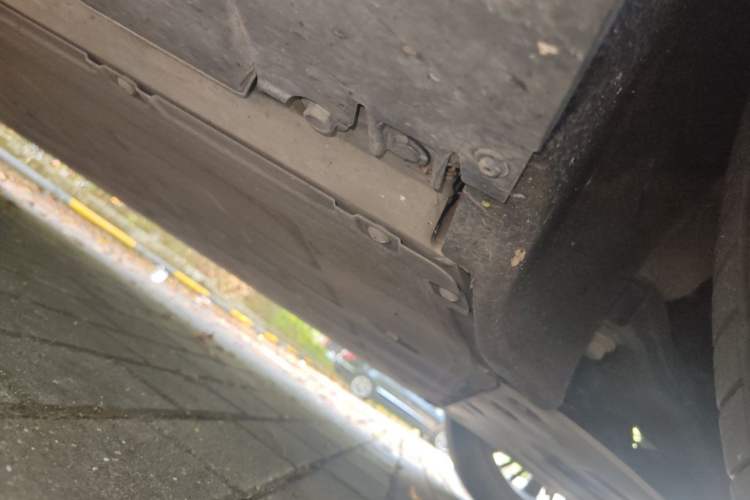 Used XPeng G9 2024 570 Max Chassis Front Right