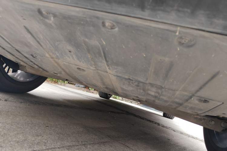 Used XPeng G9 2024 570 Max Chassis Rear