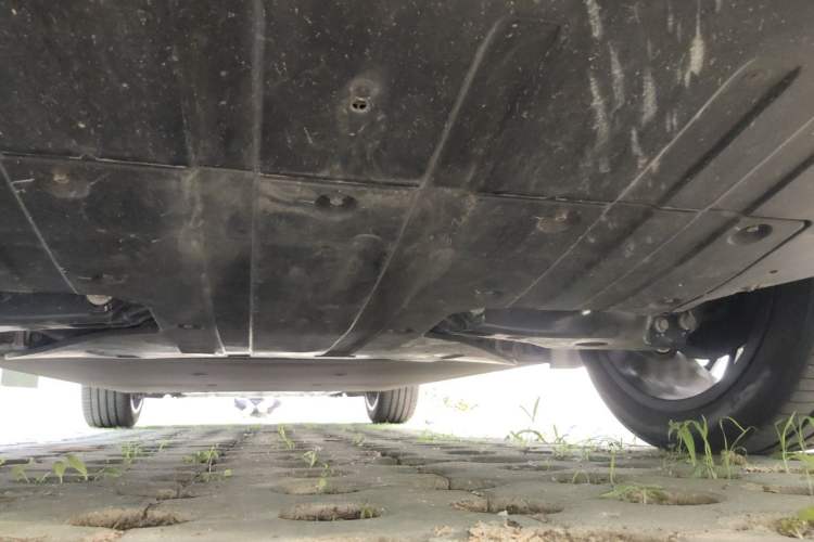 Used XPeng G9 2024 702 Pro Chassis Rear