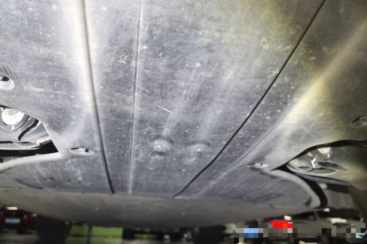 Used XPeng G9 2024 570 Max Chassis Rear