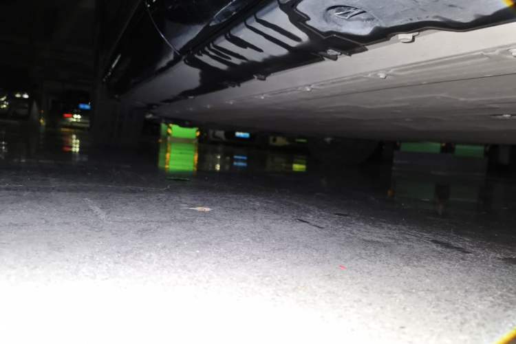 Used XPeng G9 2024 570 Max Chassis Rear Left