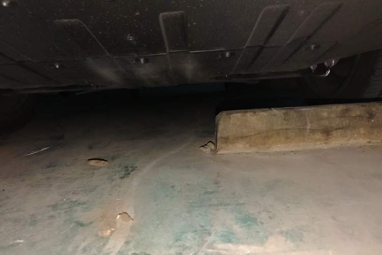 Used XPeng G9 2024 570 Max Chassis Rear