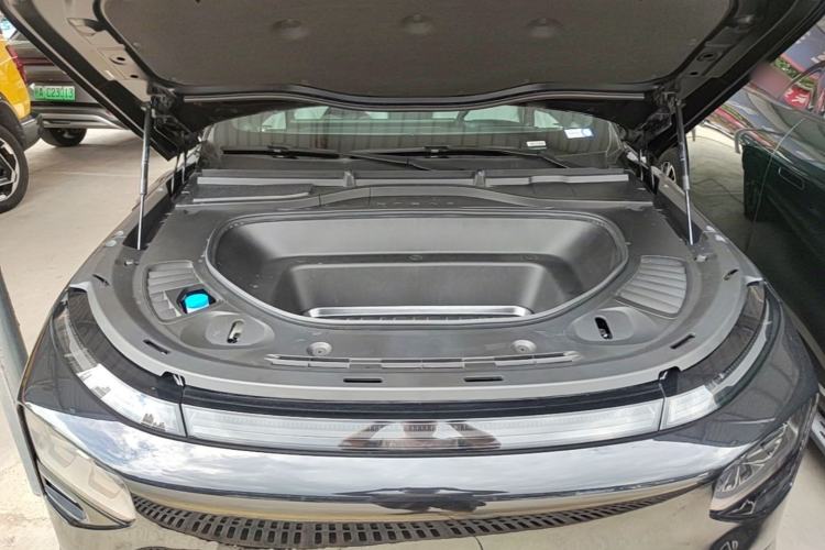 Used XPeng G9 2024 570 Max Engine Bay