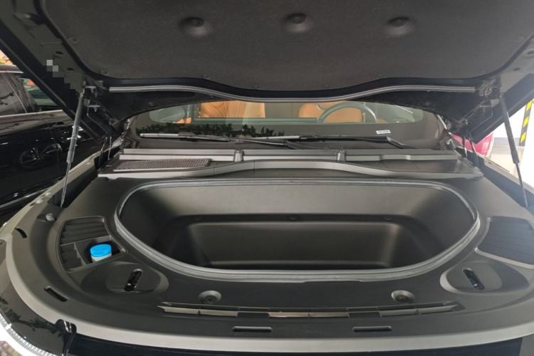 Used XPeng G9 2024 650 Max Engine Bay