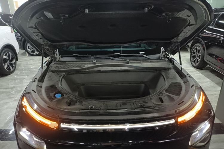 Used XPeng G9 2024 702 Pro Engine Bay