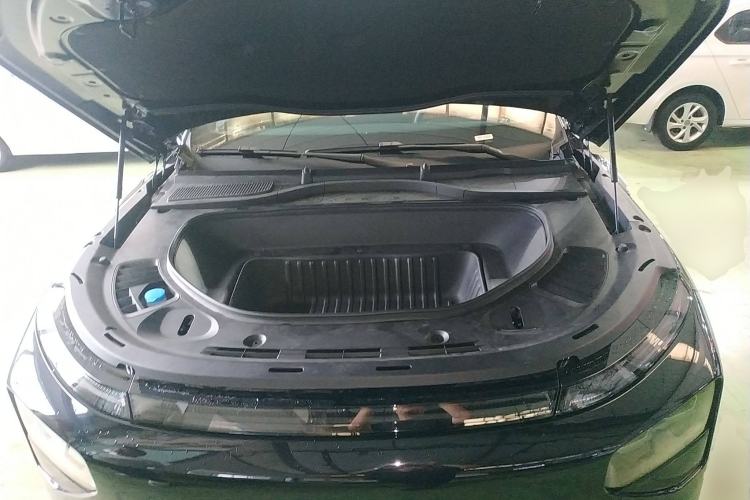 Used XPeng G9 2024 570 Pro Engine Bay