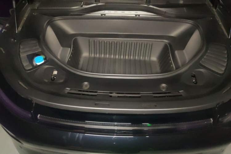 Used XPeng G9 2024 570 Max Engine Bay