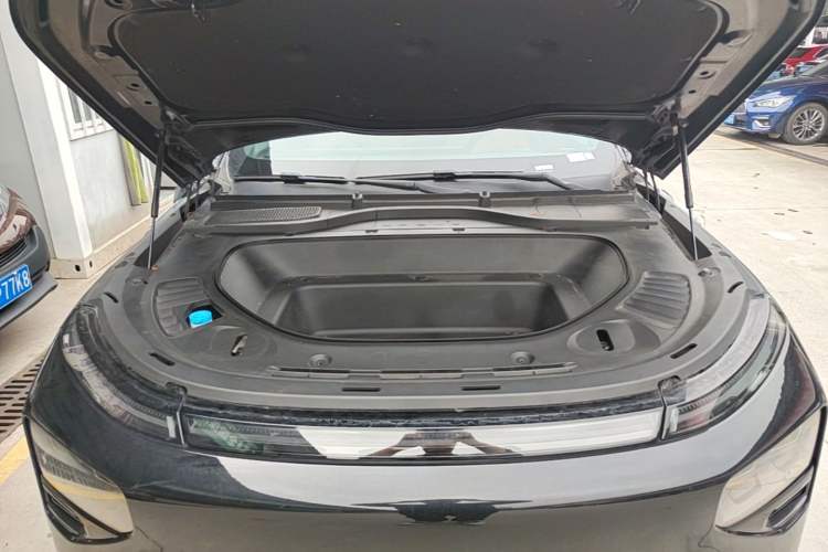 Used XPeng G9 2024 570 Max Engine Bay