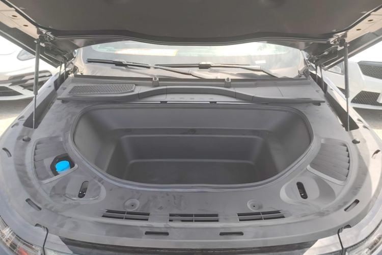 Used XPeng G9 2024 650 Max Engine Bay