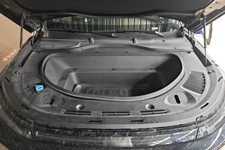 Used XPeng G9 2024 650 Max Engine Bay