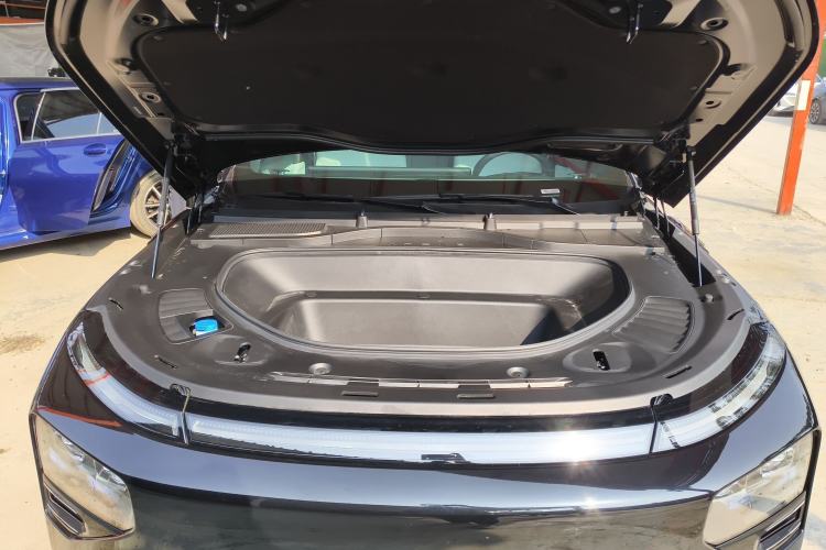 Used XPeng G9 2024 650 Max Engine Bay