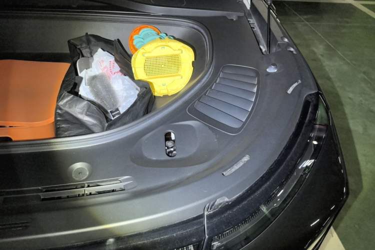 Used XPeng G9 2024 570 Max Engine Bay Left
