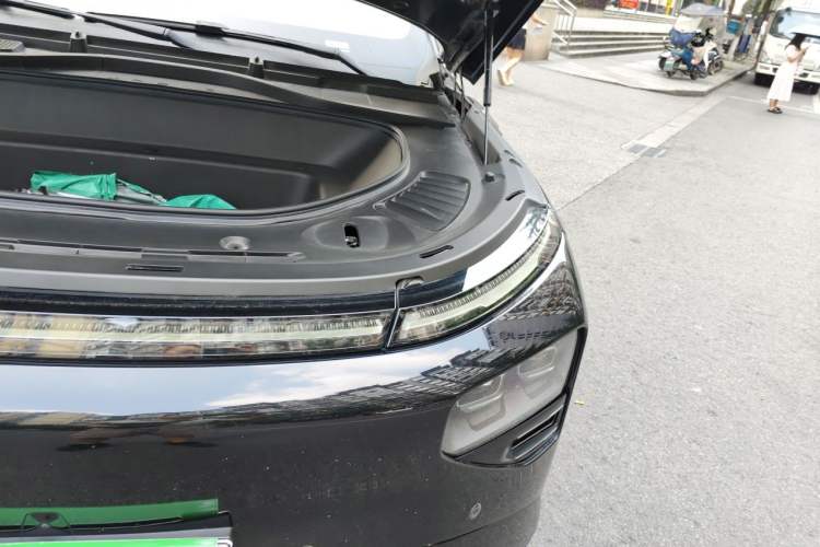 Used XPeng G9 2024 702 Max Engine Bay Left