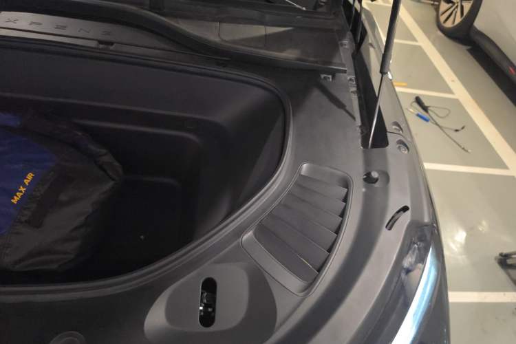 Used XPeng G9 2024 570 Max Engine Bay Left