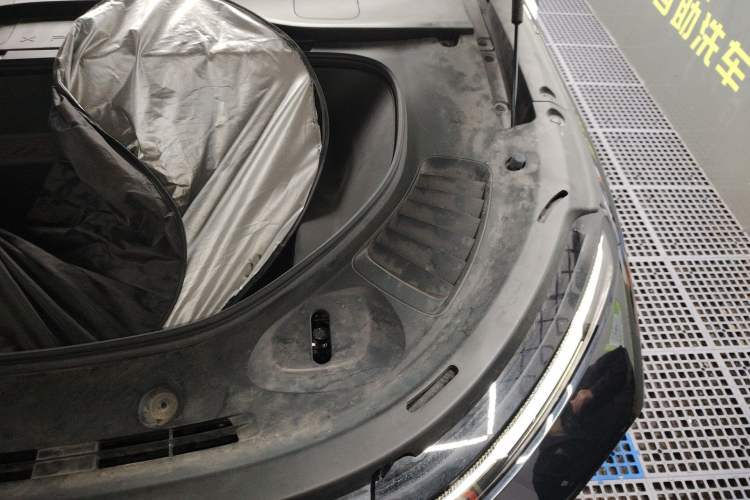 Used XPeng G9 2024 570 Max Engine Bay Left