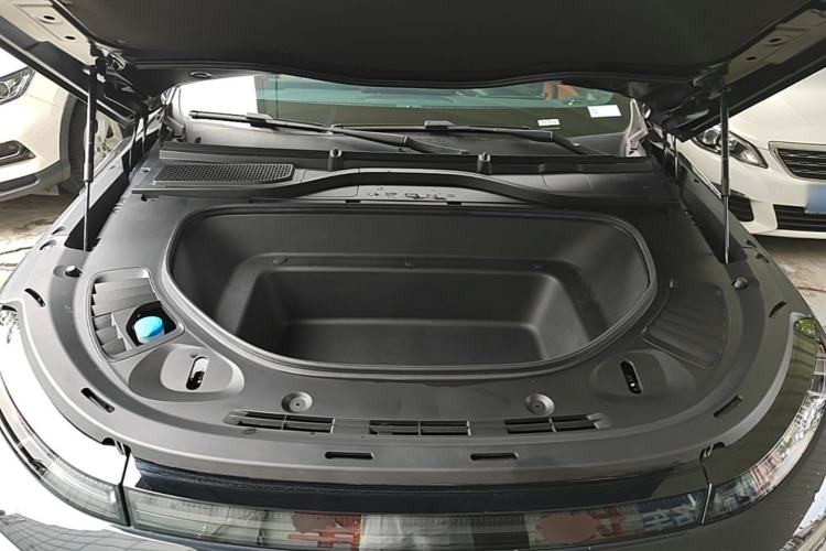 Used XPeng G9 2024 702 Max Engine Bay