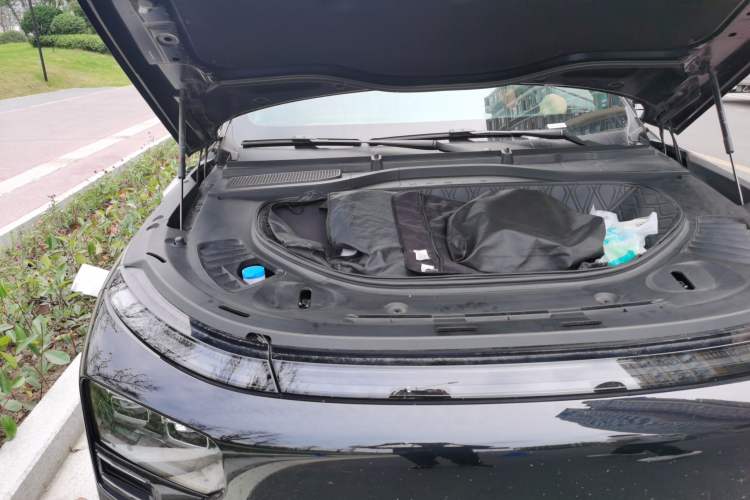 Used XPeng G9 2024 570 Max Engine Bay Right
