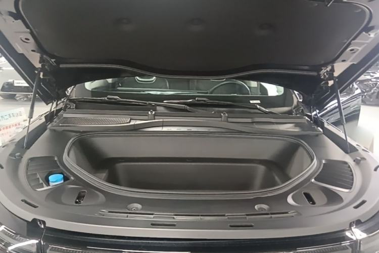 Used XPeng G9 2024 702 Pro Engine Bay