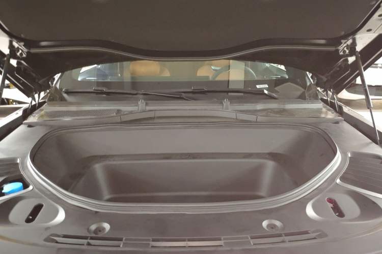 Used XPeng G9 2024 702 Pro Engine Bay