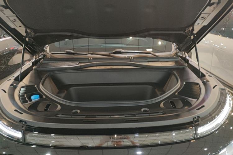 Used XPeng G9 2024 702 Pro Engine Bay