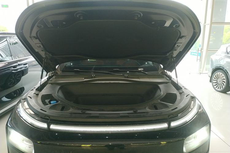 Used XPeng G9 2024 570 Pro Engine Bay