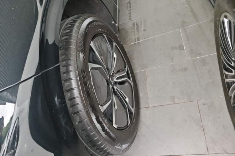 Used XPeng G9 2024 702 Pro Exterior 2