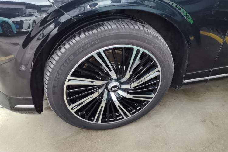 Used XPeng G9 2024 570 Max Exterior 4