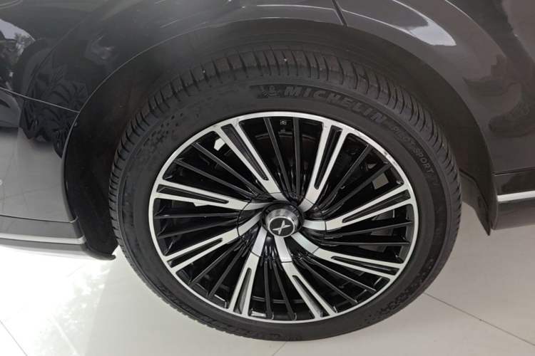 Used XPeng G9 2024 570 Max Exterior 5