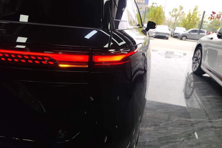 Used XPeng G9 2024 702 Max Exterior 6