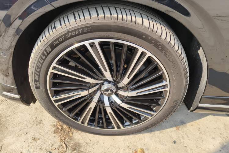 Used XPeng G9 2024 650 Max Exterior 7