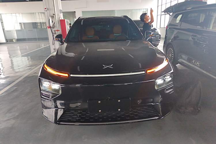 Used XPeng G9 2024 570 Max Front