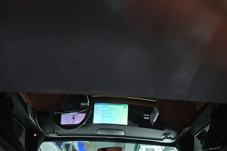 Used XPeng G9 2024 570 Max Headliner