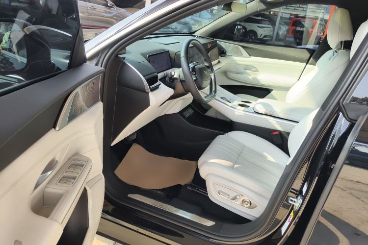 Used XPeng G9 2024 650 Max Interior 3