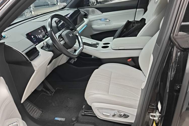 Used XPeng G9 2024 570 Pro Left Front Seat