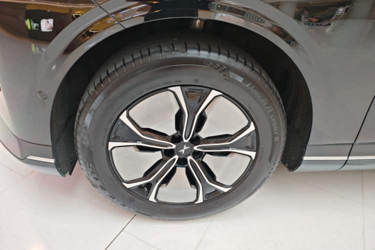 Used XPeng G9 2024 570 Pro Left Front Wheel Hub