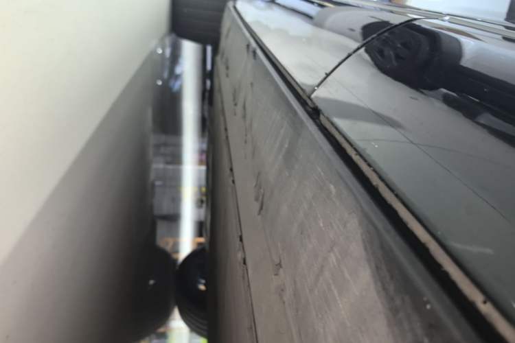 Used XPeng G9 2024 570 Pro Left Side Sill