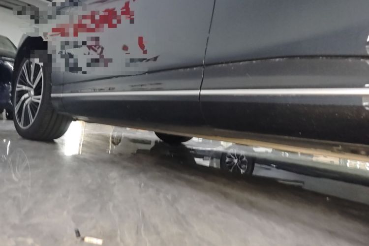 Used XPeng G9 2024 570 Max Left Side Sill