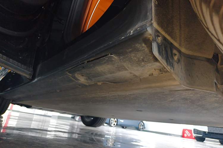 Used XPeng G9 2024 570 Max Left Side Sill