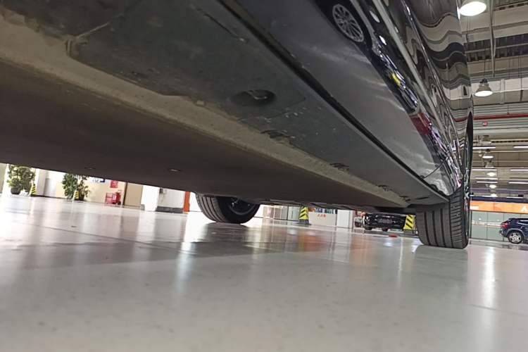 Used XPeng G9 2024 702 Pro Left Side Sill