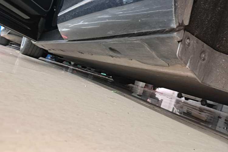 Used XPeng G9 2024 650 Max Left Side Sill