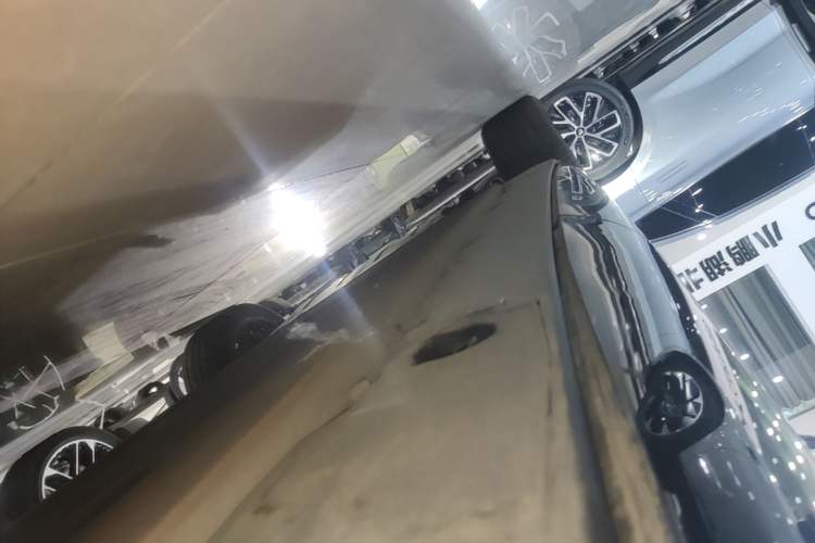 Used XPeng G9 2024 650 Max Left Side Sill