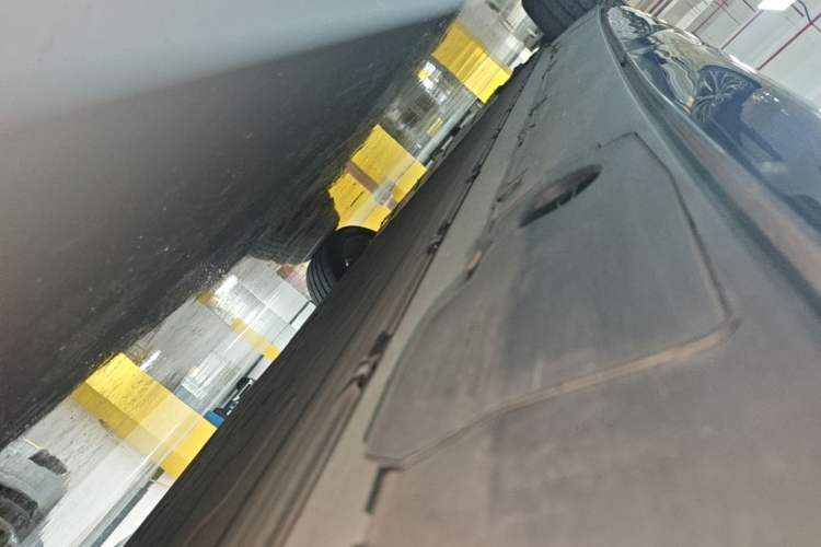 Used XPeng G9 2024 570 Max Left Side Sill