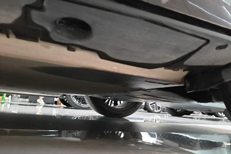Used XPeng G9 2024 702 Max Left Side Sill