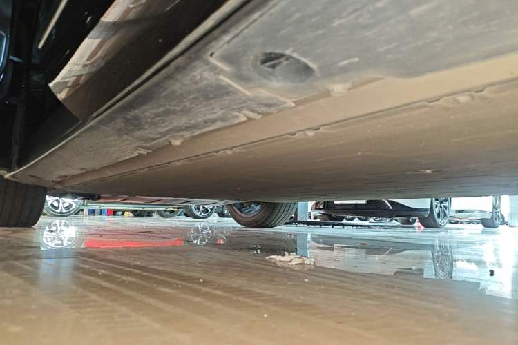 Used XPeng G9 2024 570 Max Left Side Sill