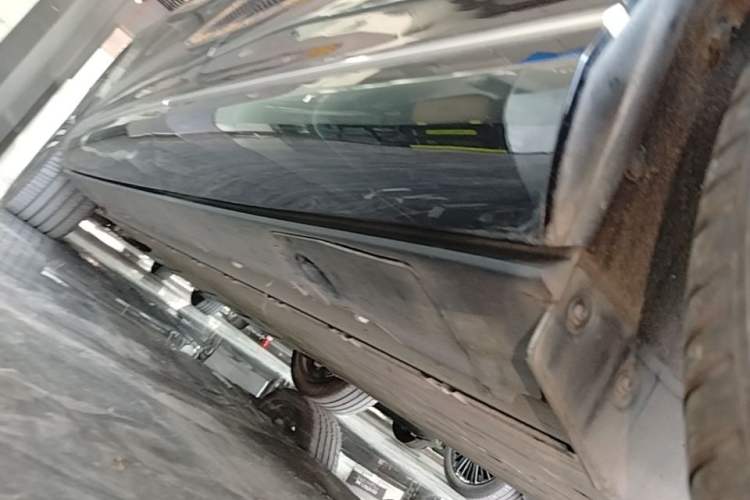 Used XPeng G9 2024 570 Max Left Side Sill
