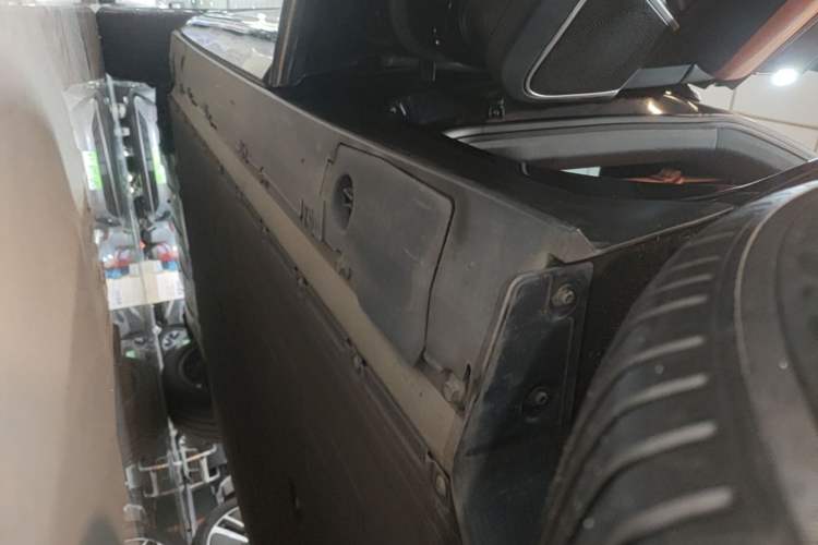 Used XPeng G9 2024 702 Pro Left Side Sill